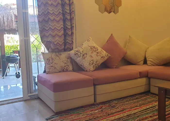 Charming Cozy Apartment *